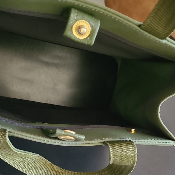 Roberta di Camerino Olive Green Quilted Tote With Removable Pouch - Picture 3 of 7